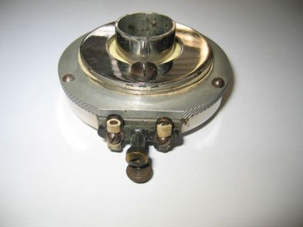 Seymour Exhibition Type Soundbox